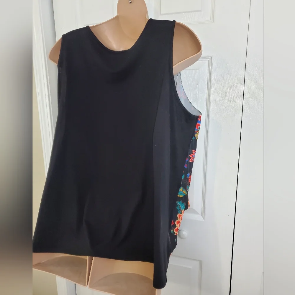 DG2 Diane Gilman Black Floral Layered Easy Tank Light Stripes 3XL ~ Pre-Owned - Picture 8 of 12